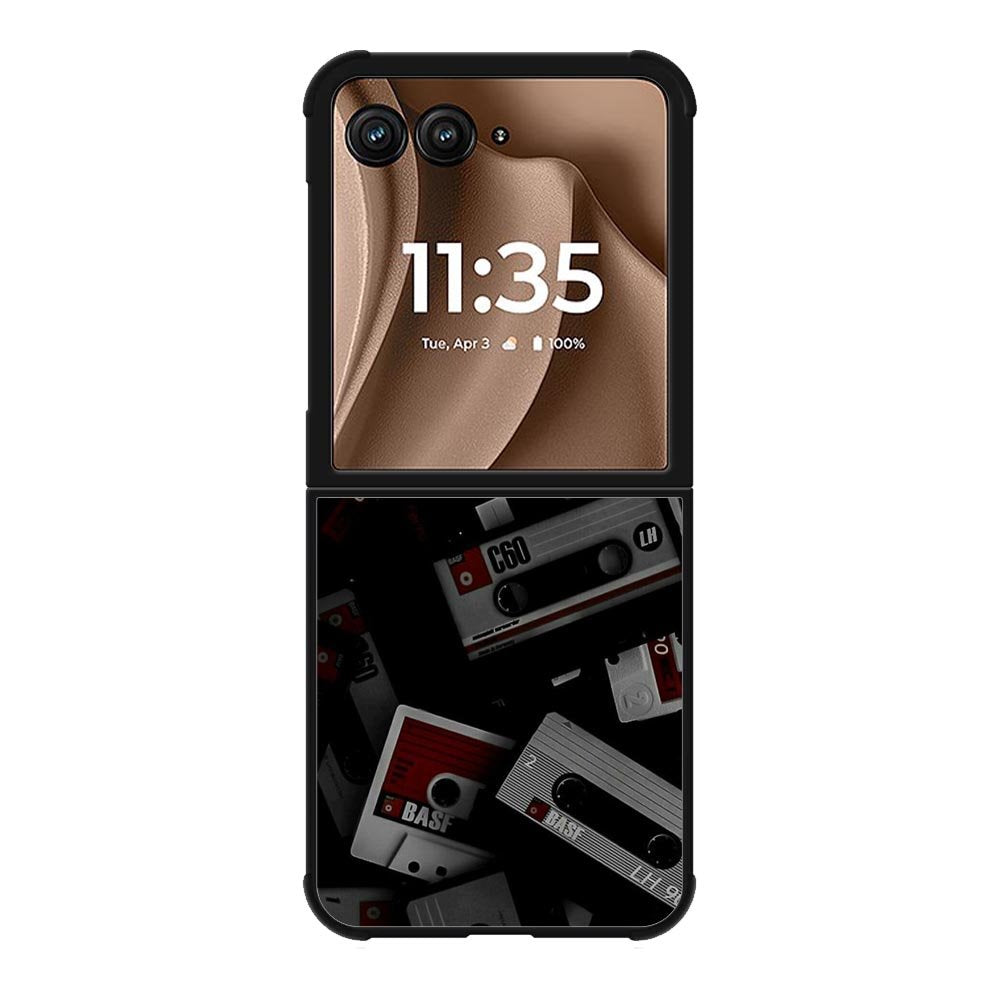 Retro Cassette Tape Motorola Moto RAZR Plus 2025 Case OV9395