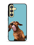 The funny thing is the dog on the glass Samsung Galaxy S23 FE 5G Case QC0333