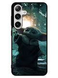 Baby Yoda In The Forest Love Butterfly Samsung Galaxy S25 5G Case