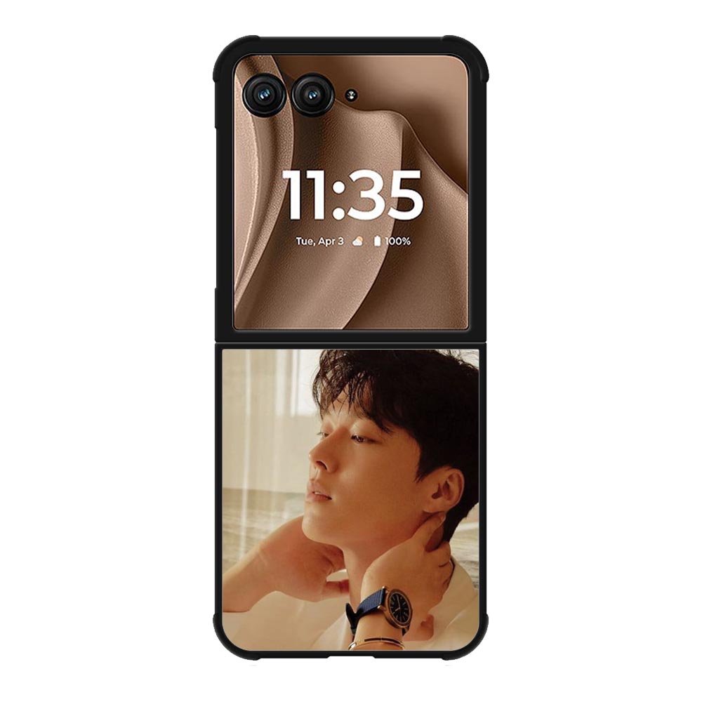 Jang Ki Yong Motorola Moto RAZR Plus 2025 Case OV8578