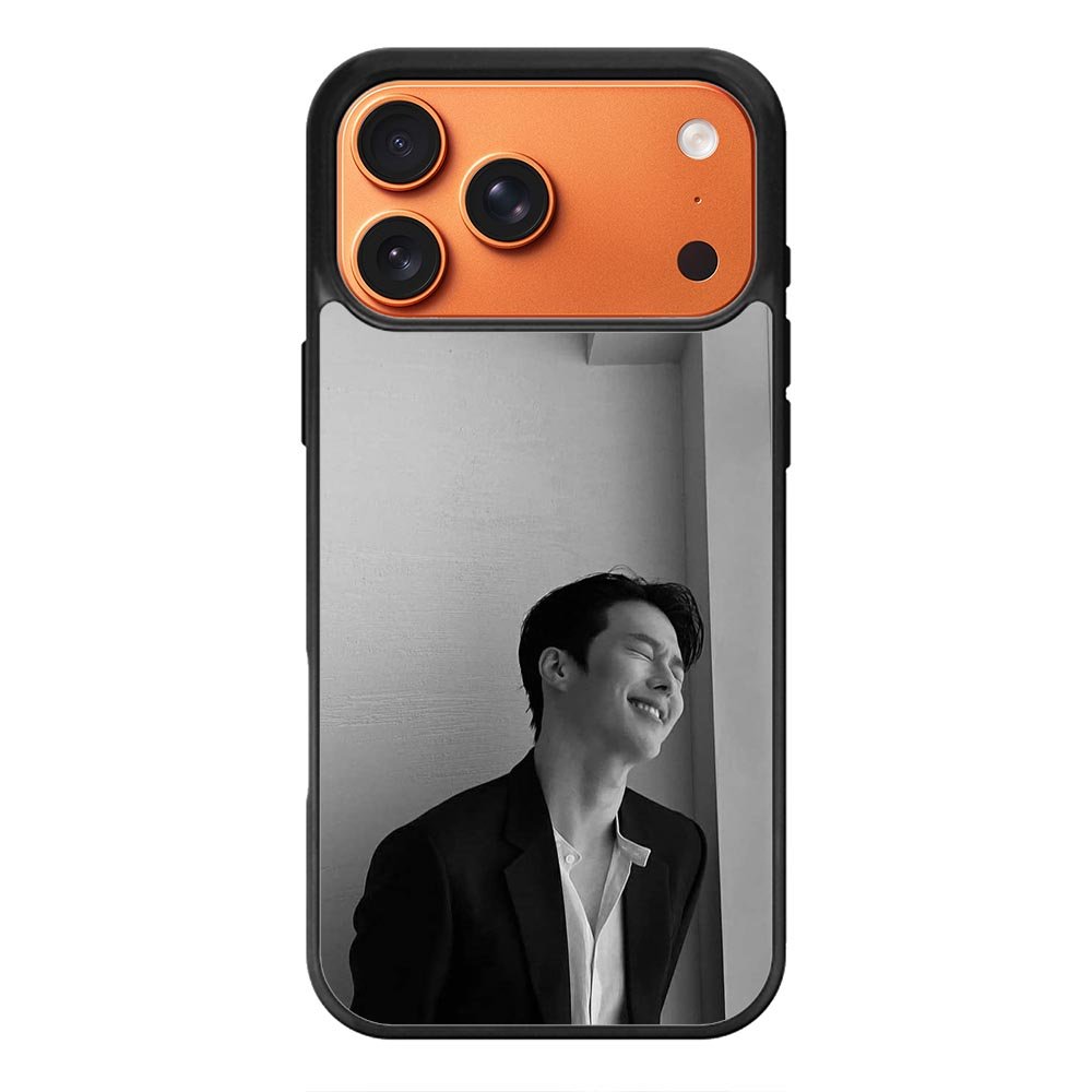 Smile Jang Ki Yong iPhone 17 Pro Max Case OV8579